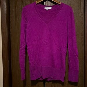 Magenta merino wool Calvin Klein classic v-neck sweater